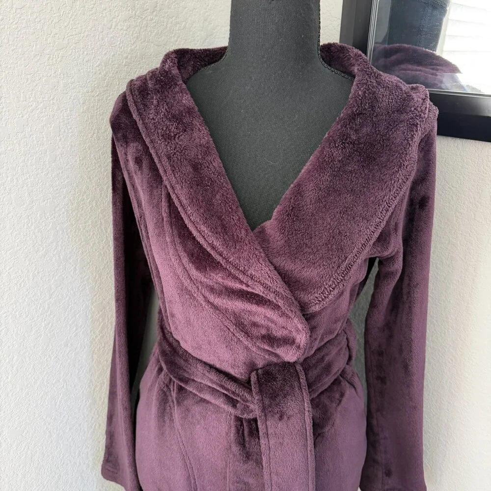 UGG Miranda Plush Belted Short Hooded Robe Port Purple XS